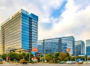 商依山郡公交站642米